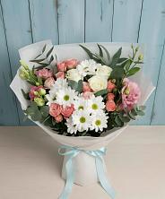Букет цветов из:  Розы, Лизиантусы и Хризантемы в Малышево