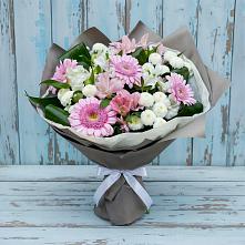 Букет цветов из:  Герберы, Альстромерии и Хризантемы в Малышево