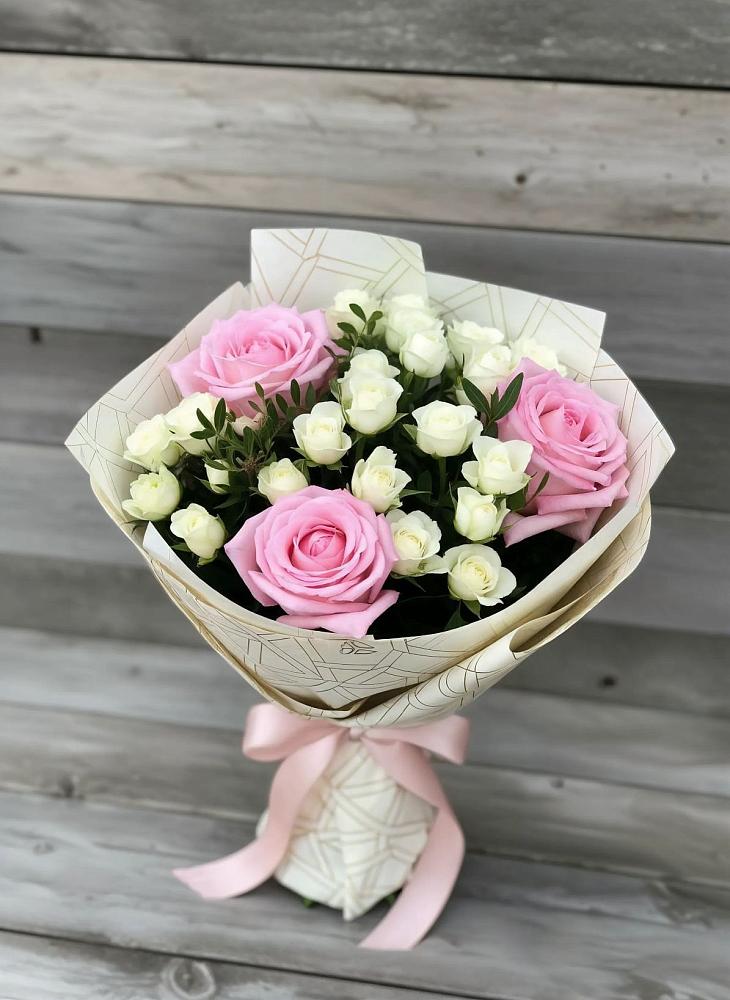 Букет цветов из: Розы в Малышево