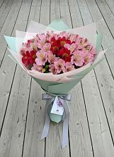 Букет цветов из:  Альстромерии в Малышево