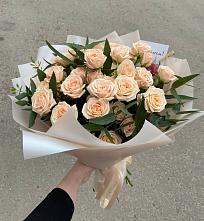 Букет Кремовые розы Латте в Малышево