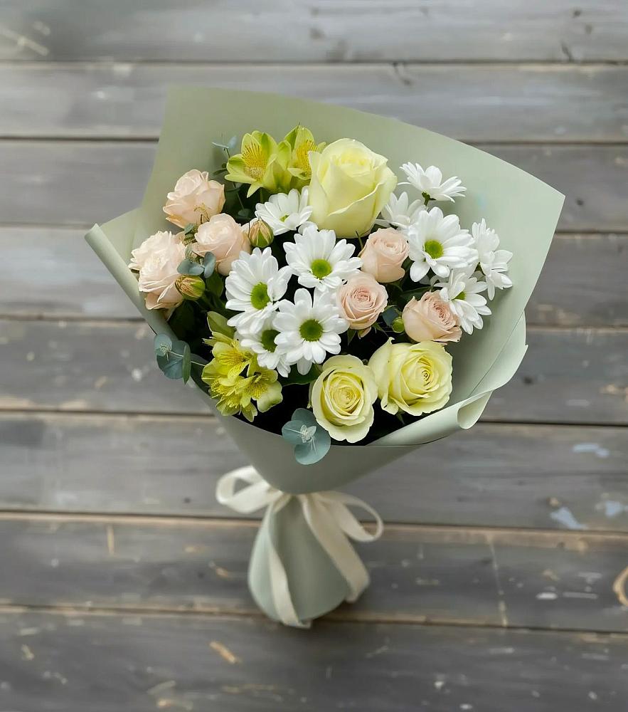 Букет цветов из: Альстромерии, Розы и Хризантемы в Малышево