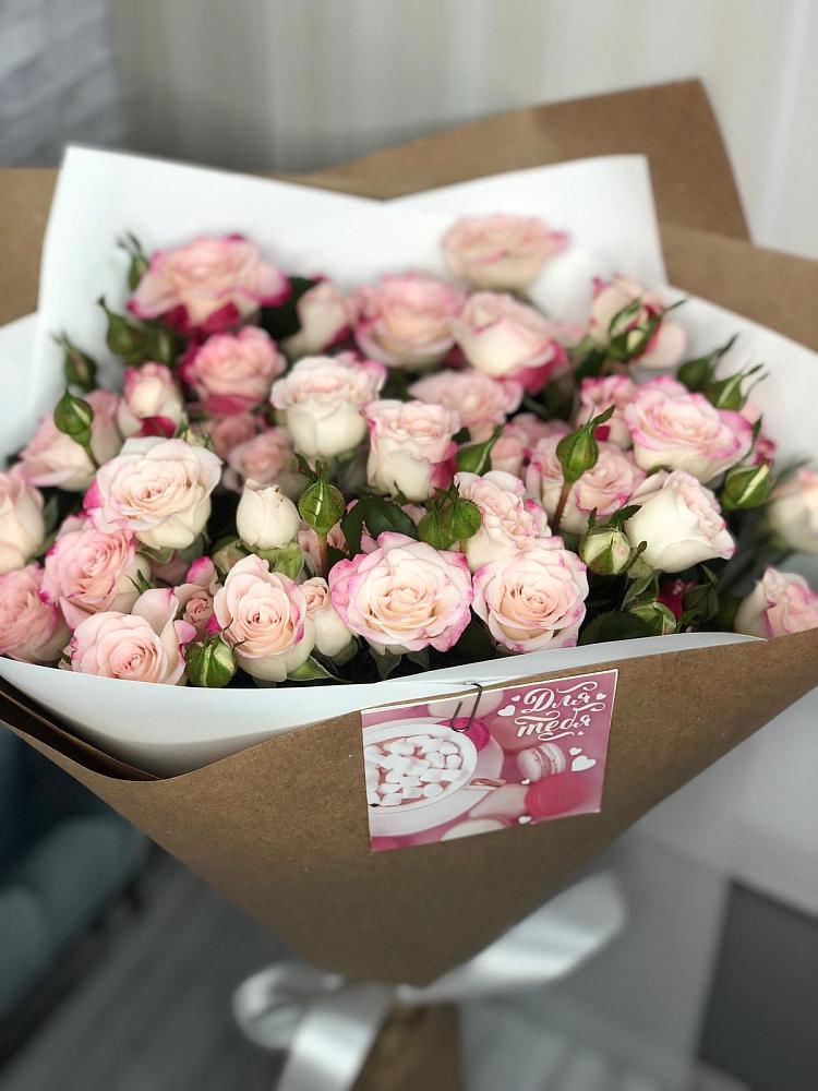 Букет цветов из: Розы в Малышево