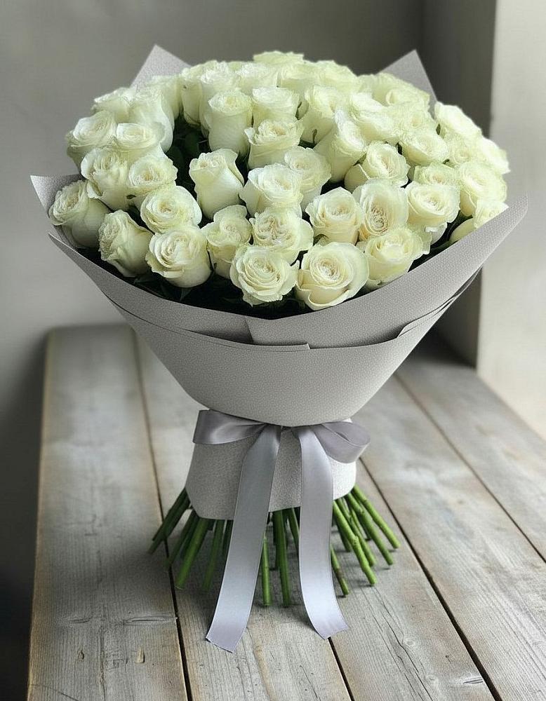 Букет 35 Белых роз в Малышево
