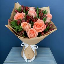 Букет цветов из:  Розы и Альстромерии в Малышево