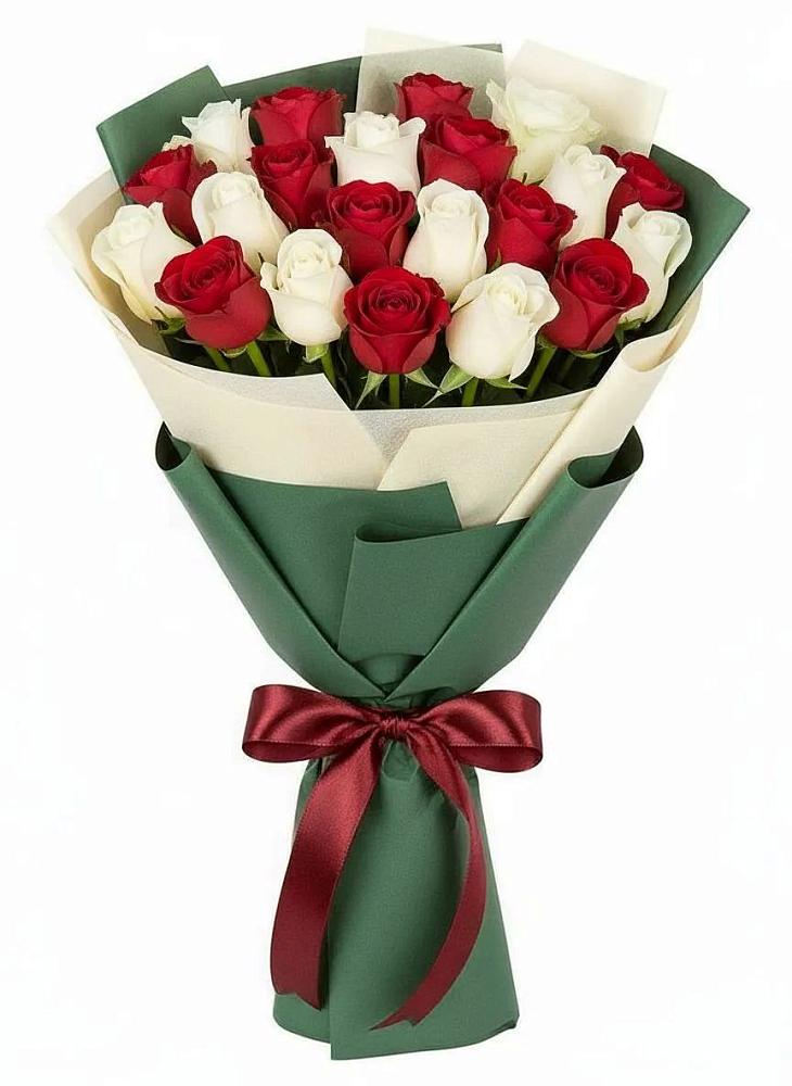 Букет Микс из красных и белых роз в Малышево