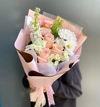 Букет цветов из:  Хризантемы и Розы в Малышево
