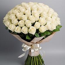 Букет 101 беля роза Белоснежка в Малышево