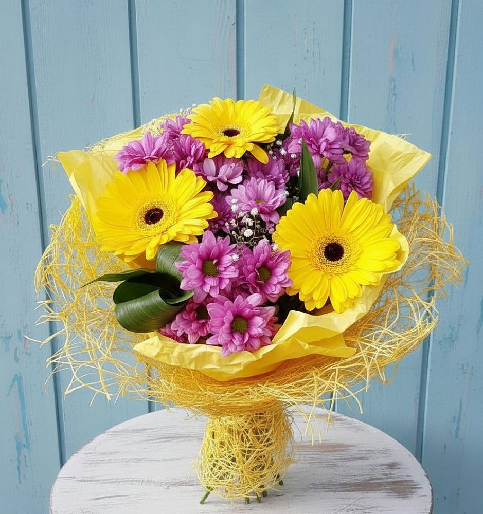 Букет цветов из: Хризантемы и Герберы в Малышево