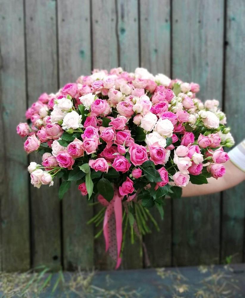 Букет Розовые кустовые розы Натали и Лав Лидия в Малышево