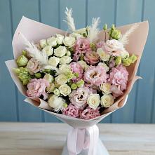 Букет цветов из:  Альстромерии и Розы в Малышево
